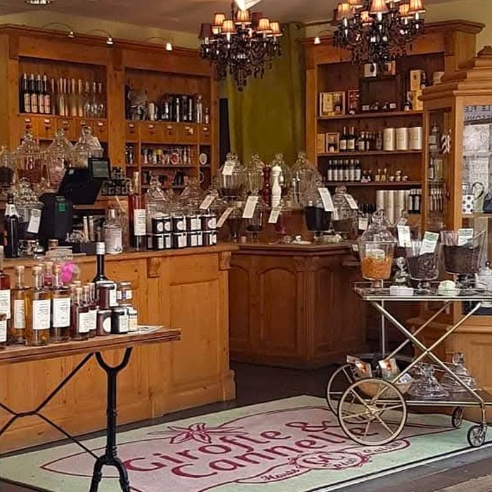 Nice – Girofle & Cannelle — réalisation Provence & Fils