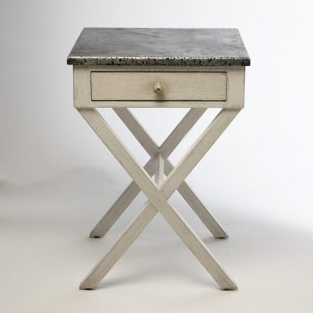 Table d'appoint  MUSETTE / Plateau Zinc martelé / Piètement Patiné