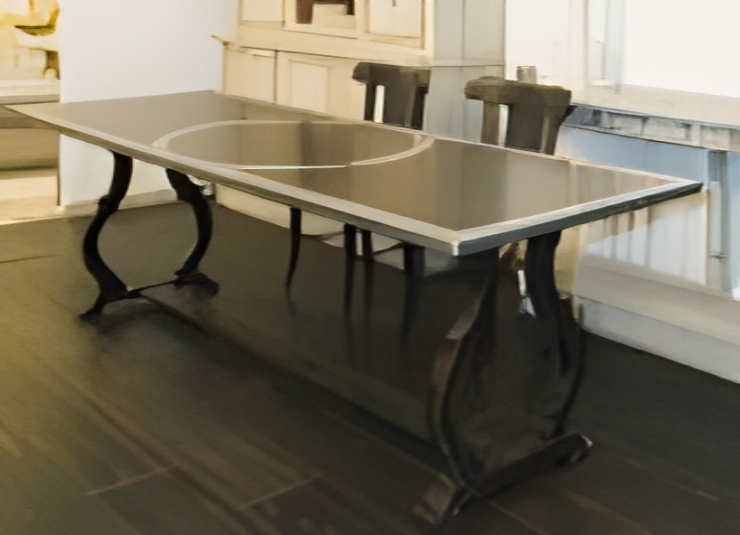 TABLE DIANE PLATEAU PATINE L.220 CM/ DIMENSIONS 220 X 90 X 76 -BORDÉ ZINC +CERCLE ZINC