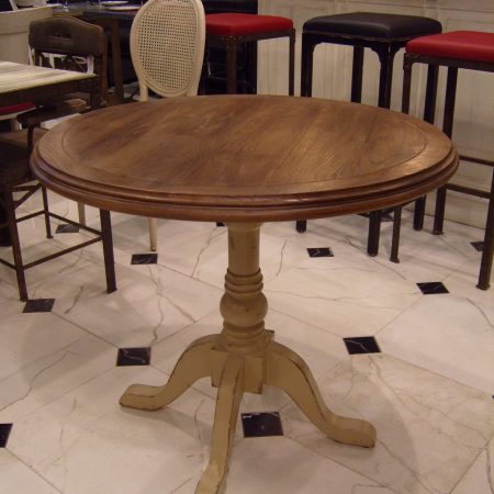 Table MARLBOROUGH – Plateau Chêne Diamètre 90 cm – 4 Pieds