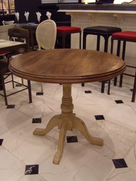 Table MARLBOROUGH – Plateau Chêne Diamètre 90 cm – 4 Pieds