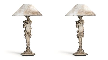 Lot de 2 lampes SERAPHINE / Pied Femme & Enfant / Abat Jour Circulaire BLANC Patiné – photo produit sur fond blanc